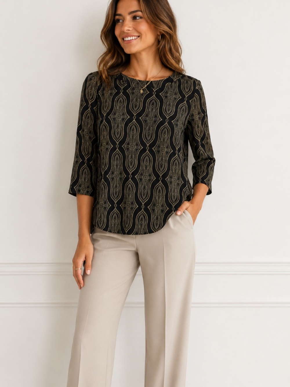 Liz Claiborne Black and Gold Blouse Size SP